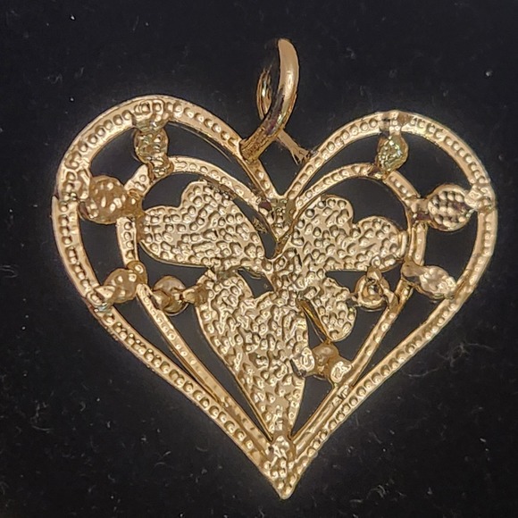 Vintage Goldtone Heart Pendant Lot Mixed Materials And Styles - Picture 7 of 13